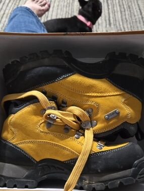 Candies Crash Yellow Hiking Boots Size 7